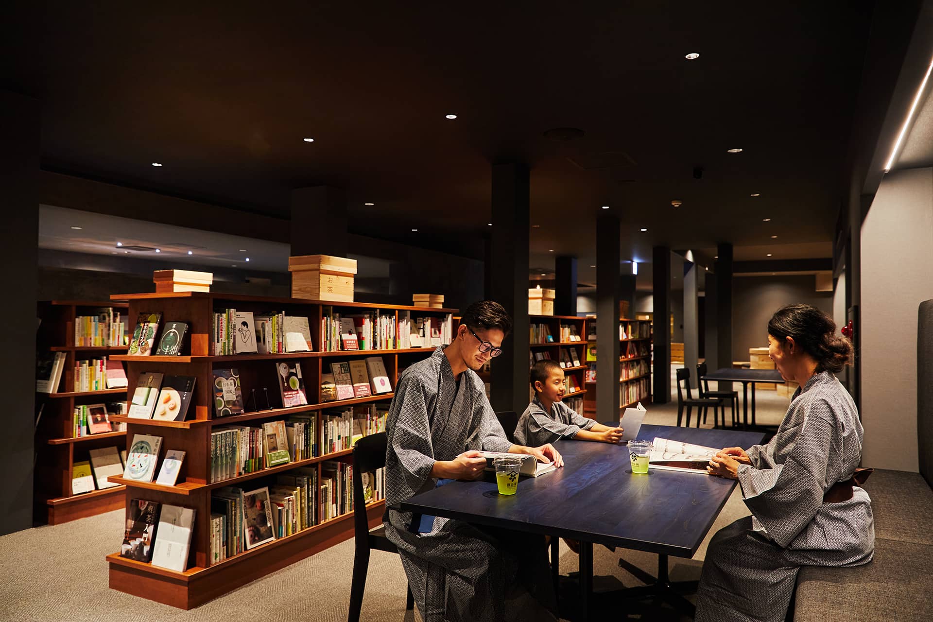 BOOKS&TEA 三服｜レストラン&スパ｜佐賀県 嬉野温泉 - 和多屋別荘